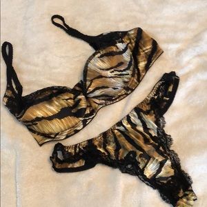 Agent Provocateur Bra and Panty Set - size 36D / L